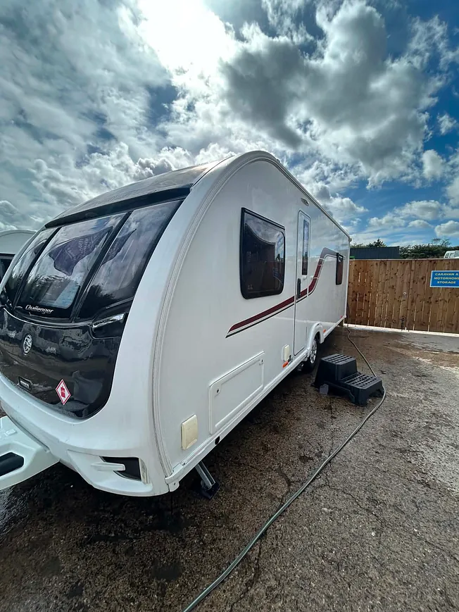 Swift challenger 560