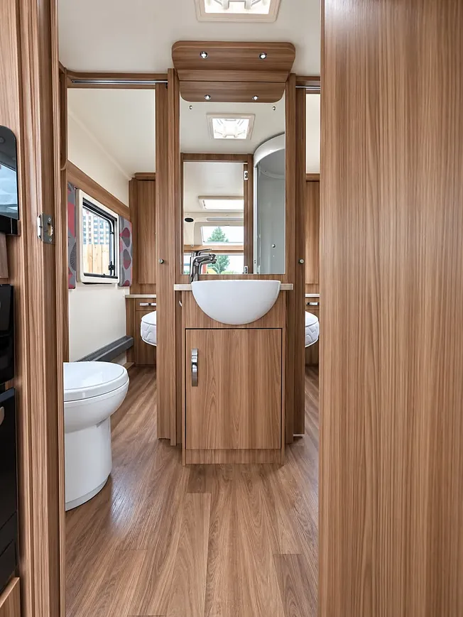 Swift challenger 560