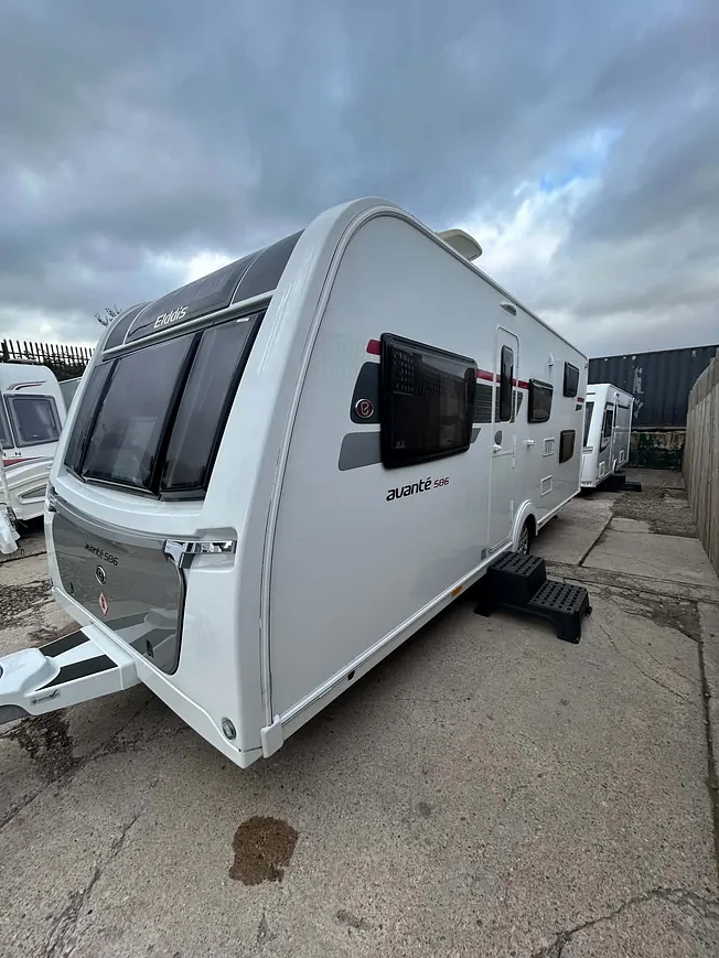 Elddis Avante 586