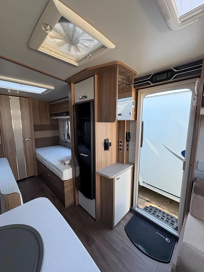 Swift Elegance 565 - 2017