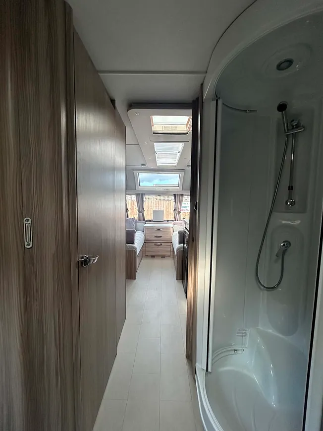 Elddis Rambler 181B