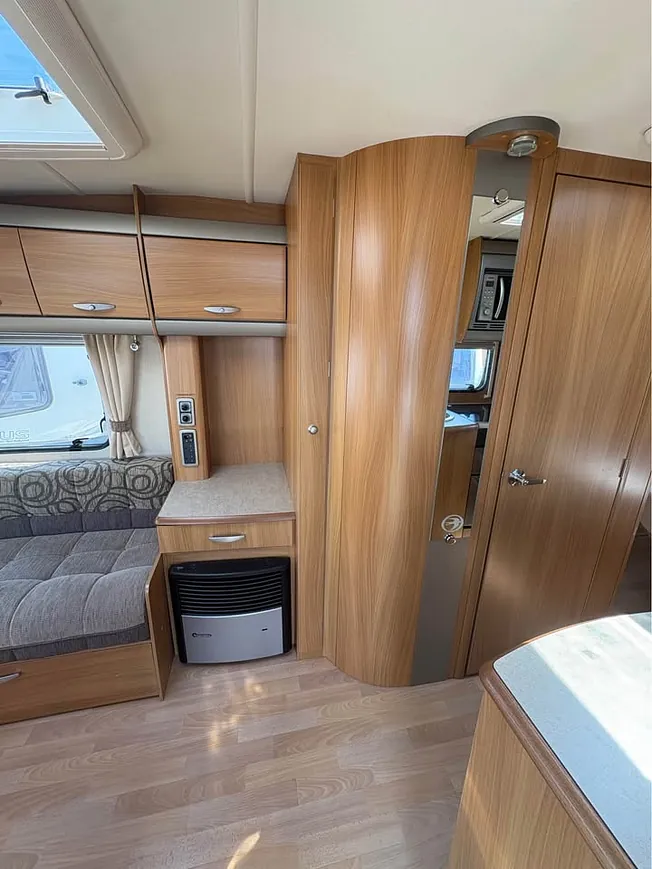 2010 Swift challenger 580