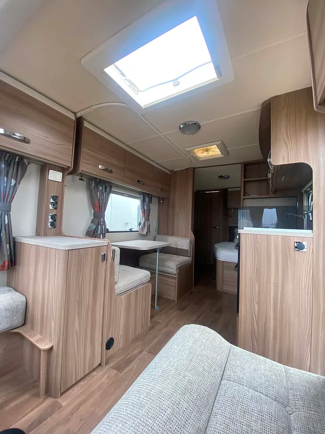 Swift Ace Pioneer 2016