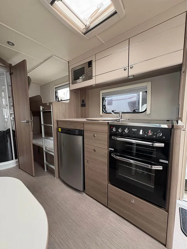 2017 Compass kensington by kimberley