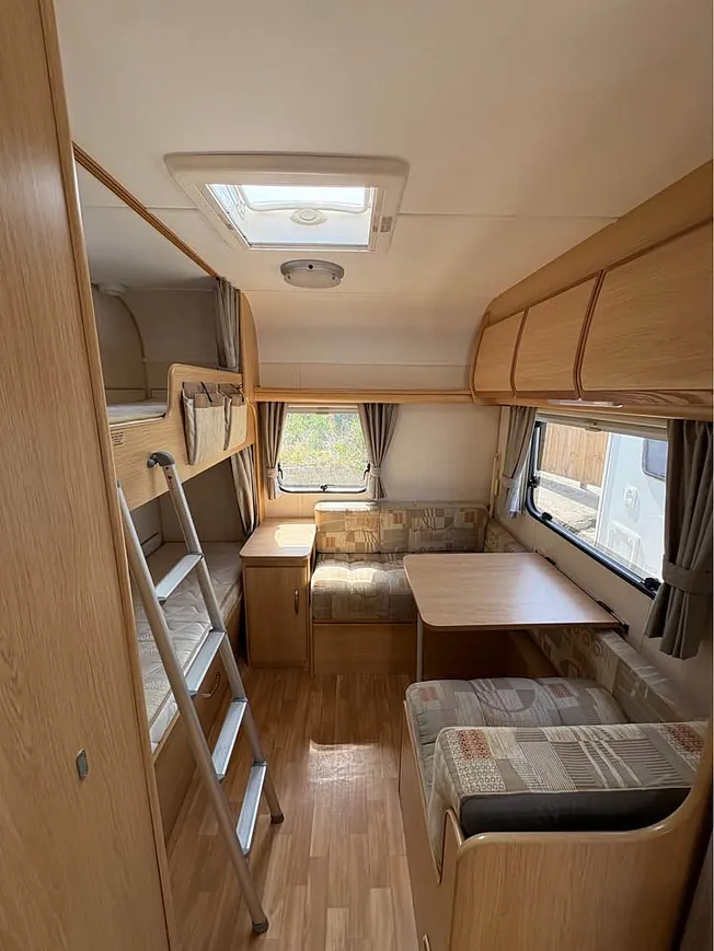 Coachman Amara