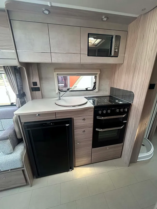 Elddis Rambler 181B