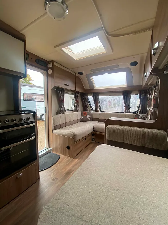 Swift Ace Pioneer 2016