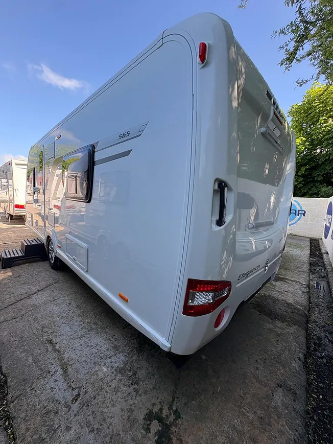 Swift Elegance 565 - 2017
