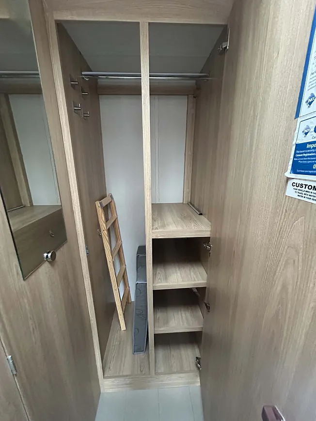 Elddis Avante 586