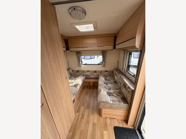 Coachman Amara 550/5