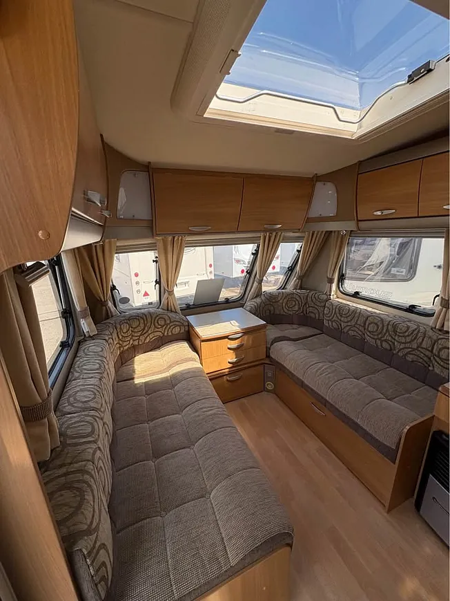 2010 Swift challenger 580