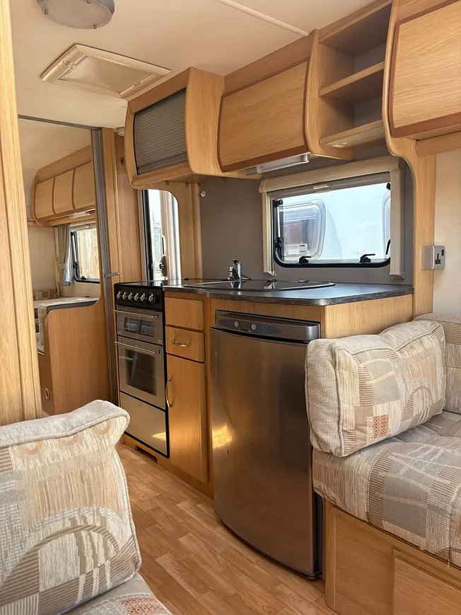 Coachman Amara