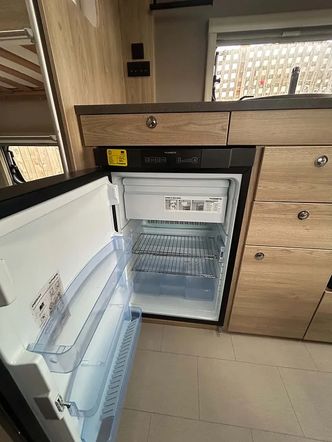 Elddis Avante 586