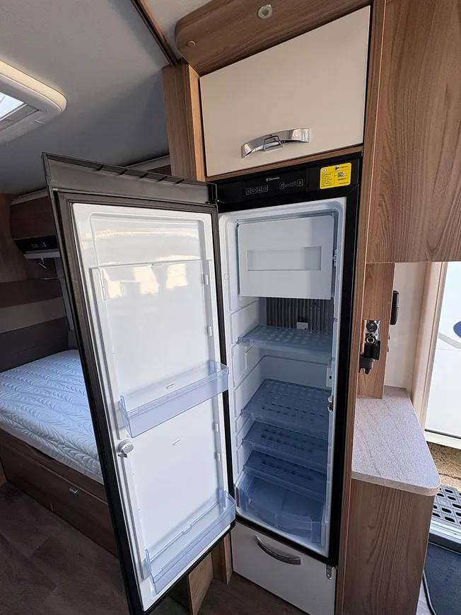 Swift Elegance 565 - 2017