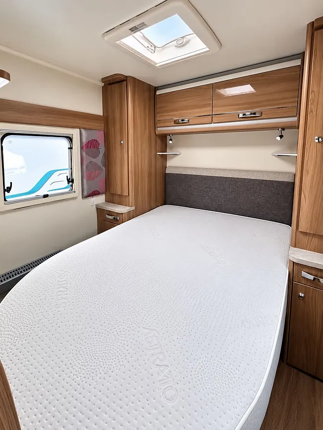 Swift challenger 560