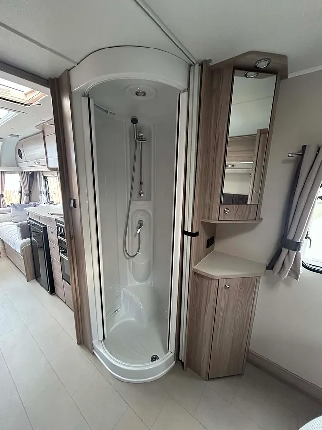 Elddis Rambler 181B